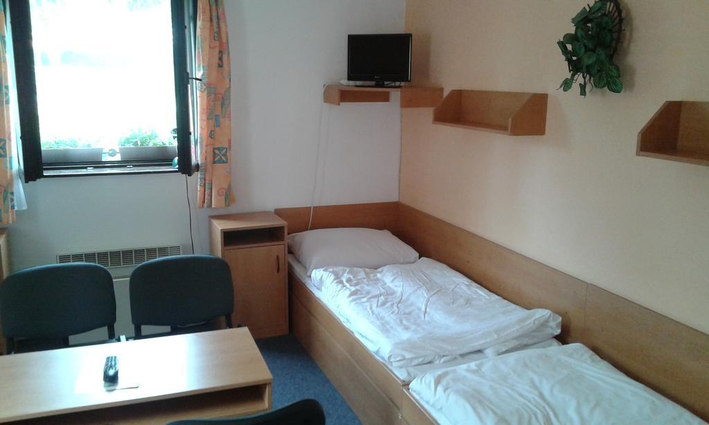 Sportcentrum Dvorak Hluboká nad Vltavou Chambre photo