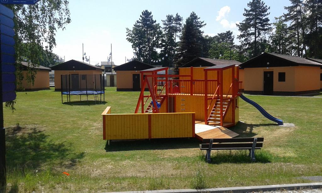 Sportcentrum Dvorak Hluboká nad Vltavou Extérieur photo